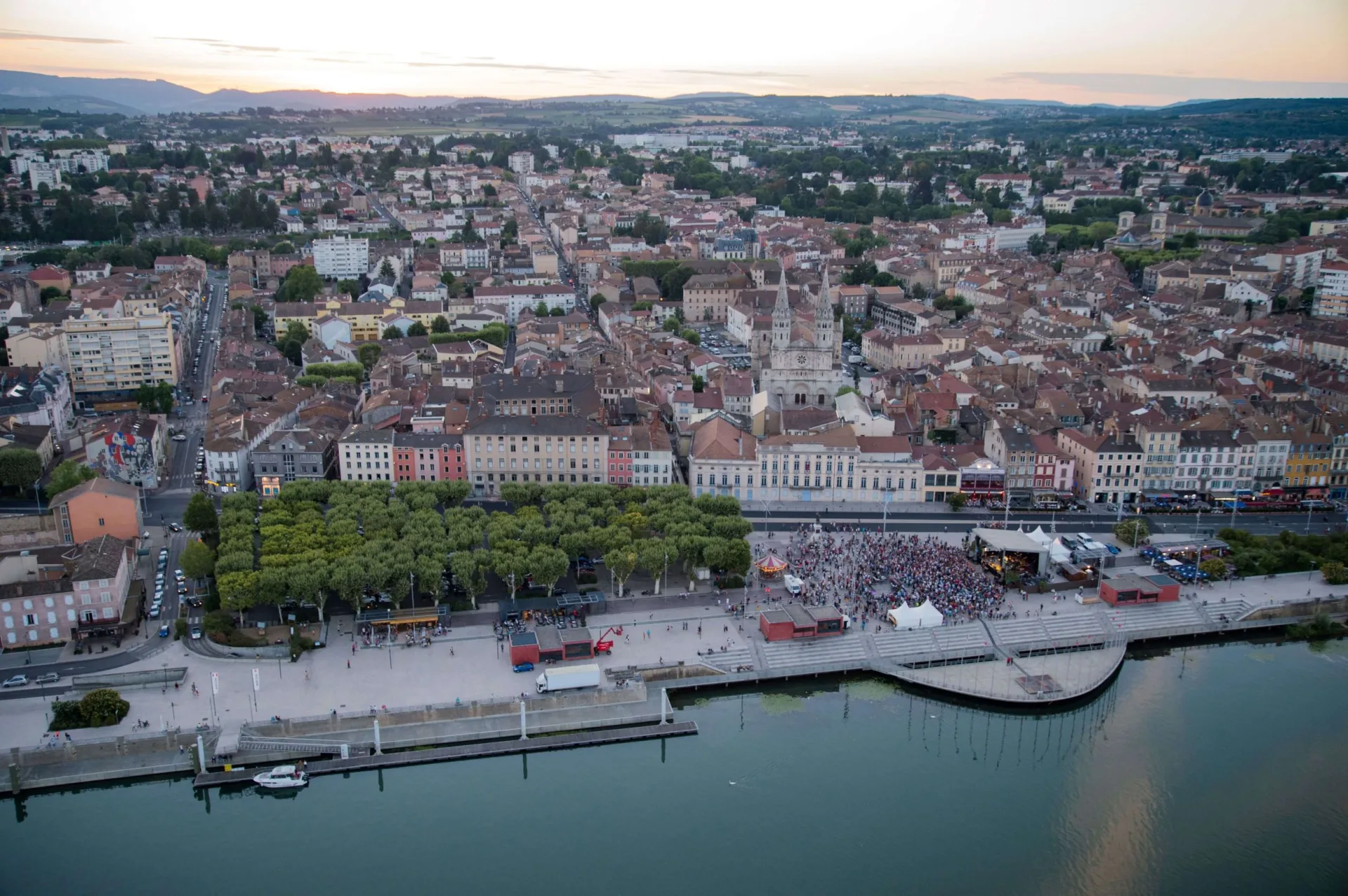 Ville de Mâcon, vue aérienne